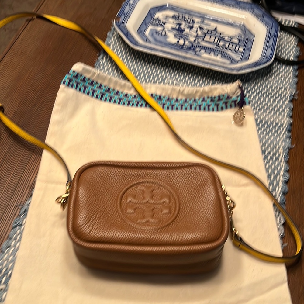 Mint condition Tory Burch Mini Perry Bombe Crossbody bag